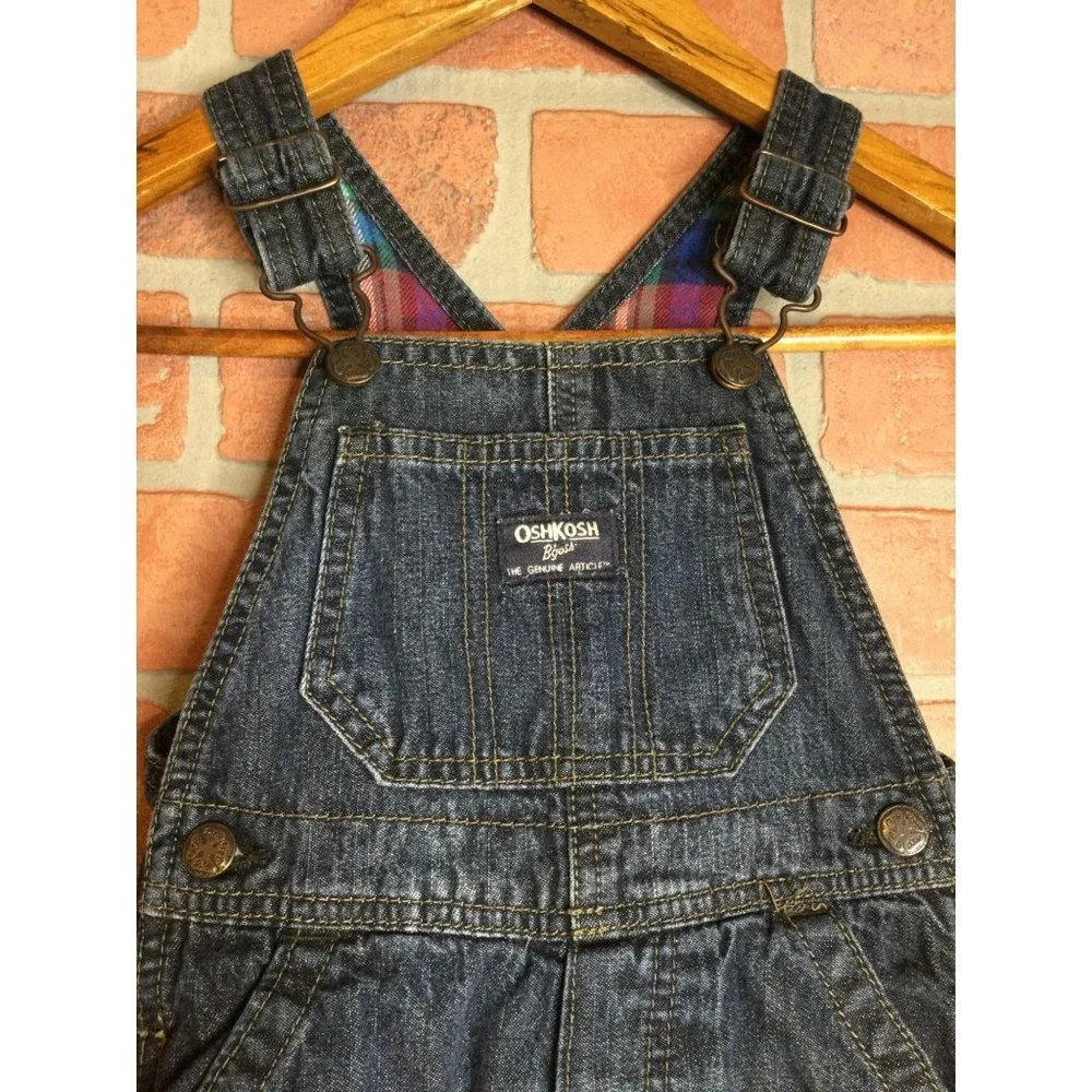 OshKosh Bgosh features 	•